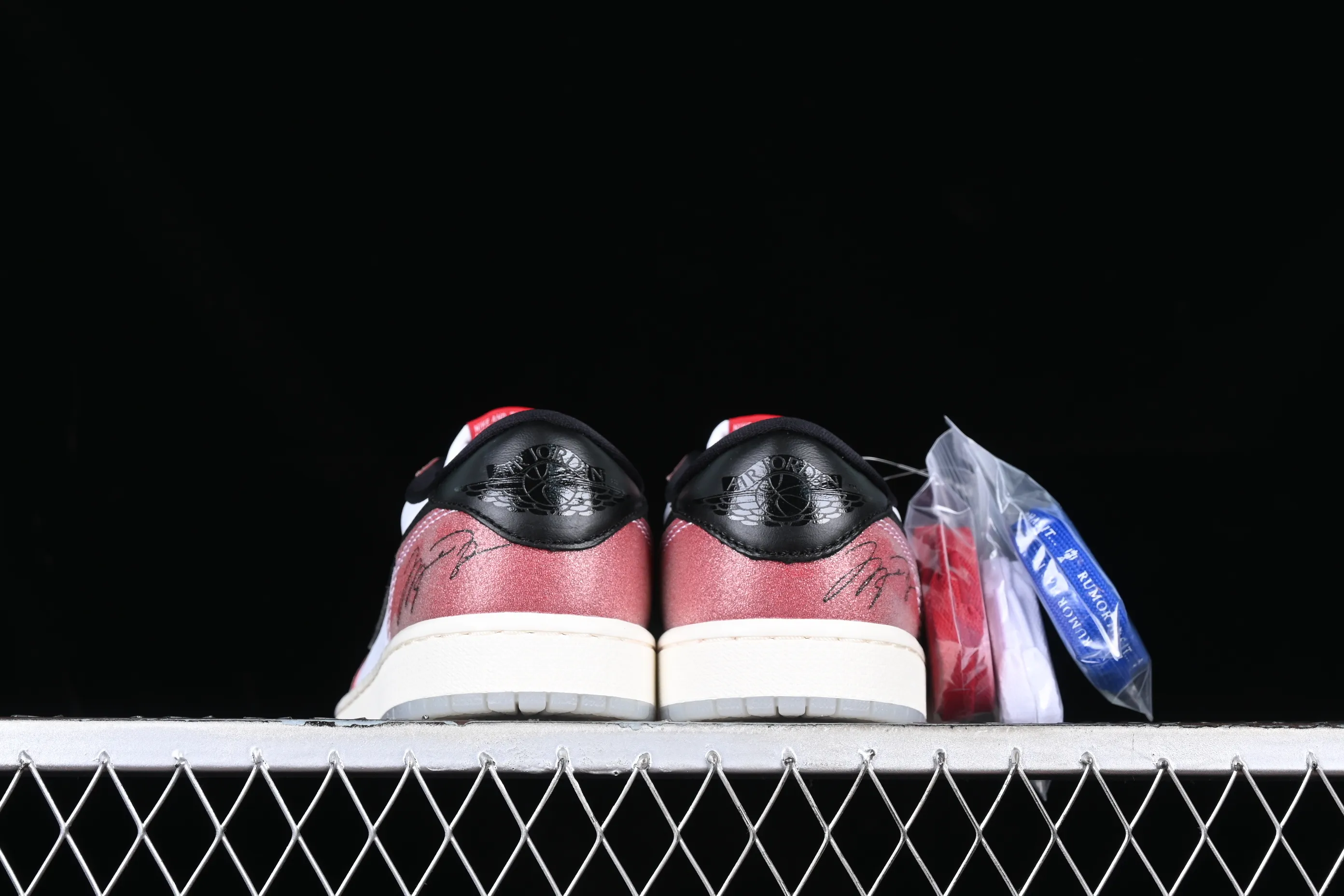 All categories Air Jordan Jordan series basketball shoes Air Jordan 1 Low Trophy Room x Air Jordan 1 Low OG AJ1 Joe 1 joint model low-top cultural casual sneakers FN0432-017